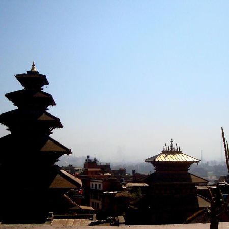 Kumari Guest House Bhaktapur Bagian luar foto