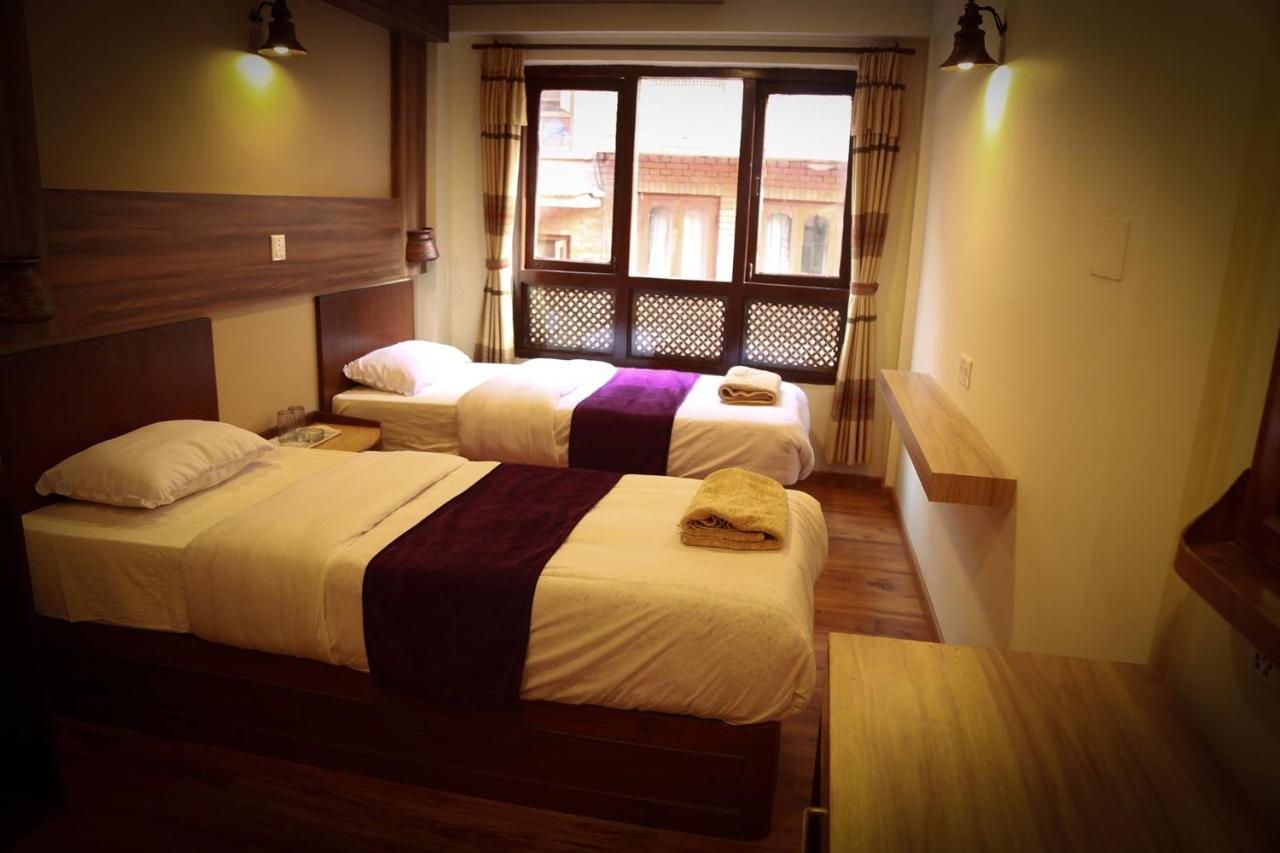 Kumari Guest House Bhaktapur Bagian luar foto