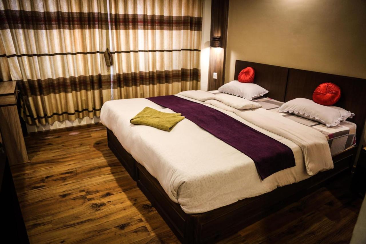 Kumari Guest House Bhaktapur Bagian luar foto
